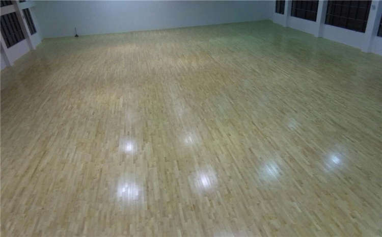 歐氏橡膠木籃球場木地板廠家哪家好？