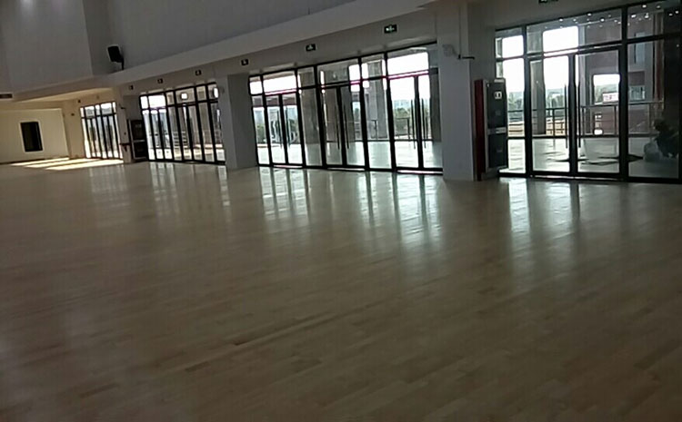 運動木地板價格