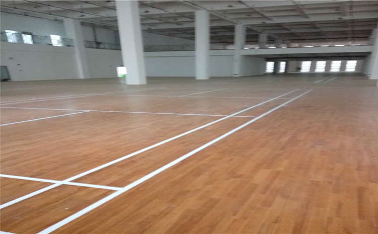 歐氏松木木地板籃球館批發
