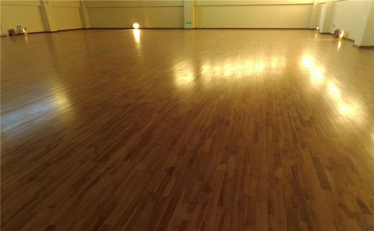 歐氏五角楓舞臺運(yùn)動木地板主輔龍骨結(jié)構(gòu)