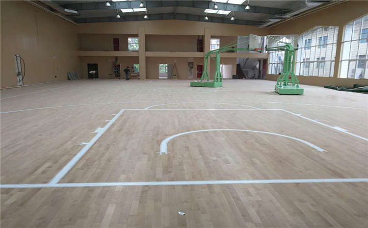 歐氏楓樺木籃球場實木地板主輔龍骨結構