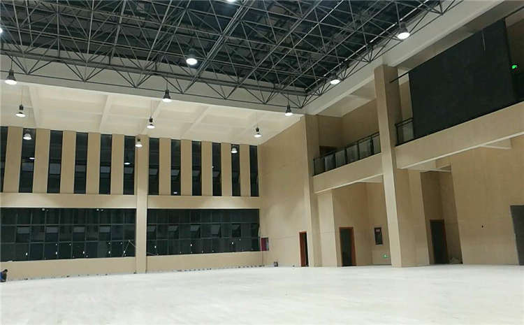 歐氏拼接板風雨操場地板哪個牌子好？