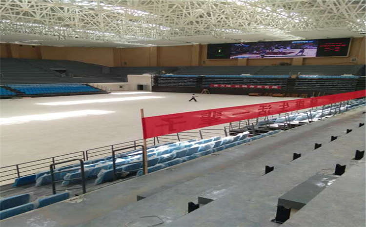 歐氏24厚籃球場地木地板一般多少錢？