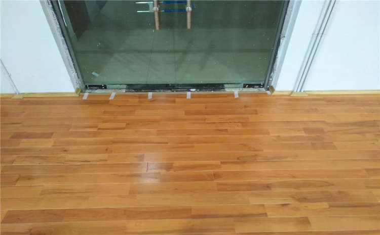 籃球場木地板價格，影響因素有哪些？