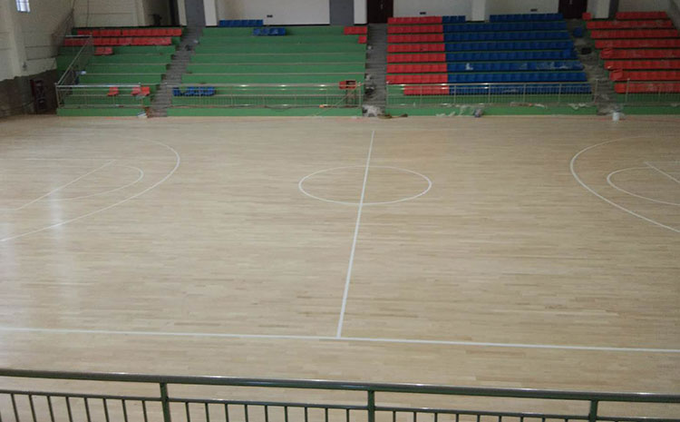 歐氏橡膠木排球館木地板哪個牌子好？