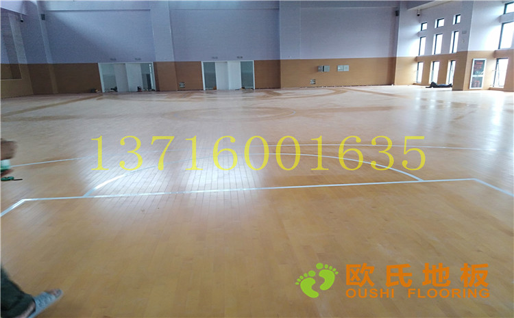 江蘇鹽城西環路小學體育館木地板案例—歐氏運動木地板廠家