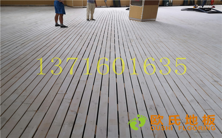 南京市埔口區(qū)實驗小學體育館木地板案例-歐氏運動木地板廠家